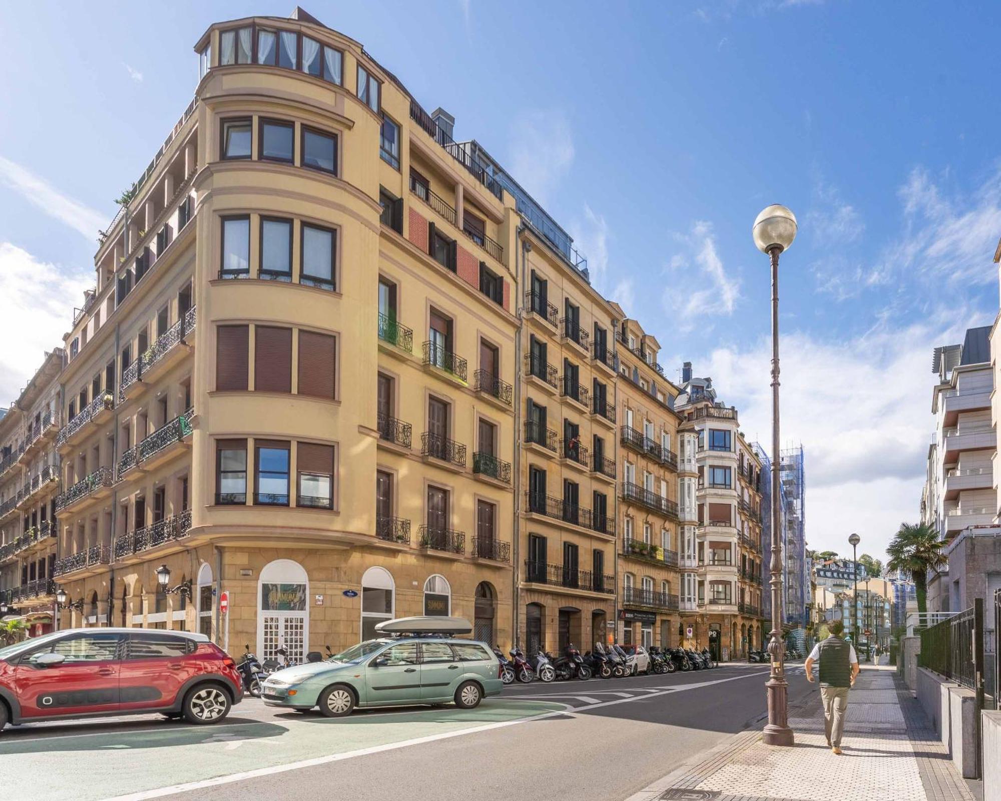 Limehome San Sebastian Zubieta Kalea Exterior photo